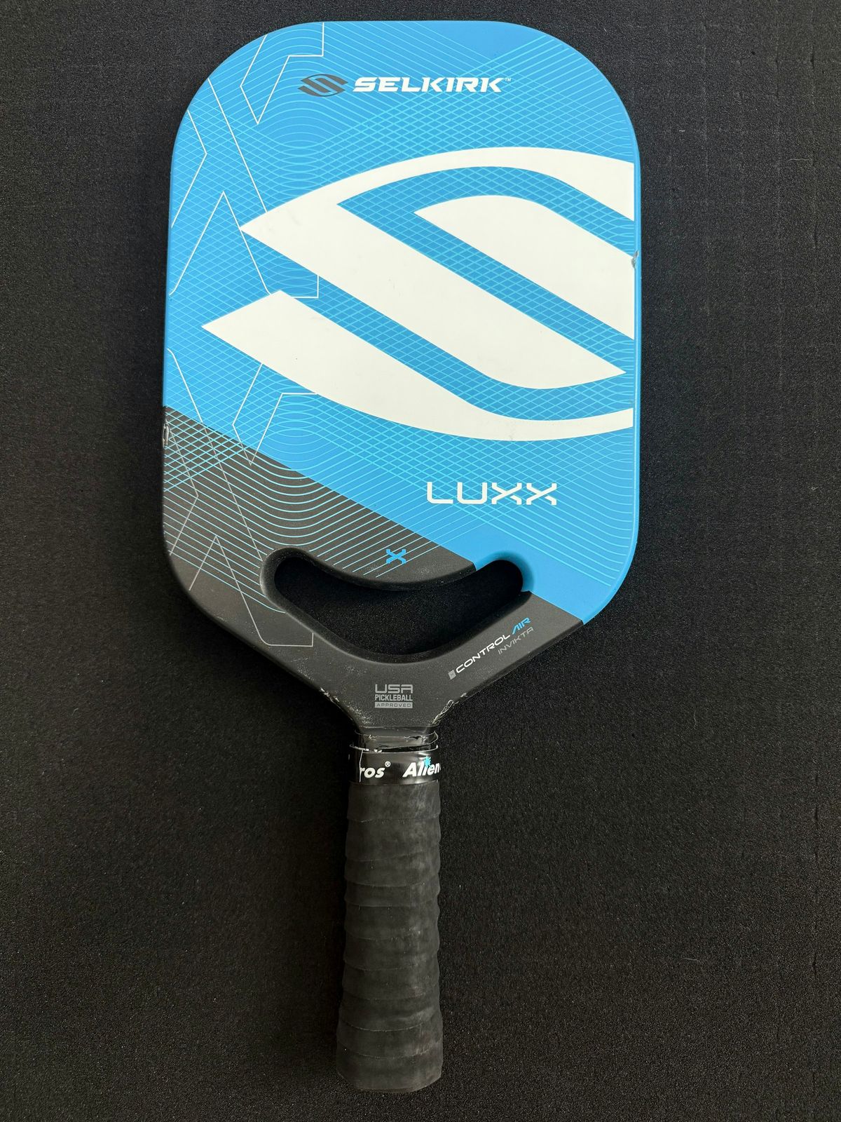 Selkirk LUXX Control Air - Invikta