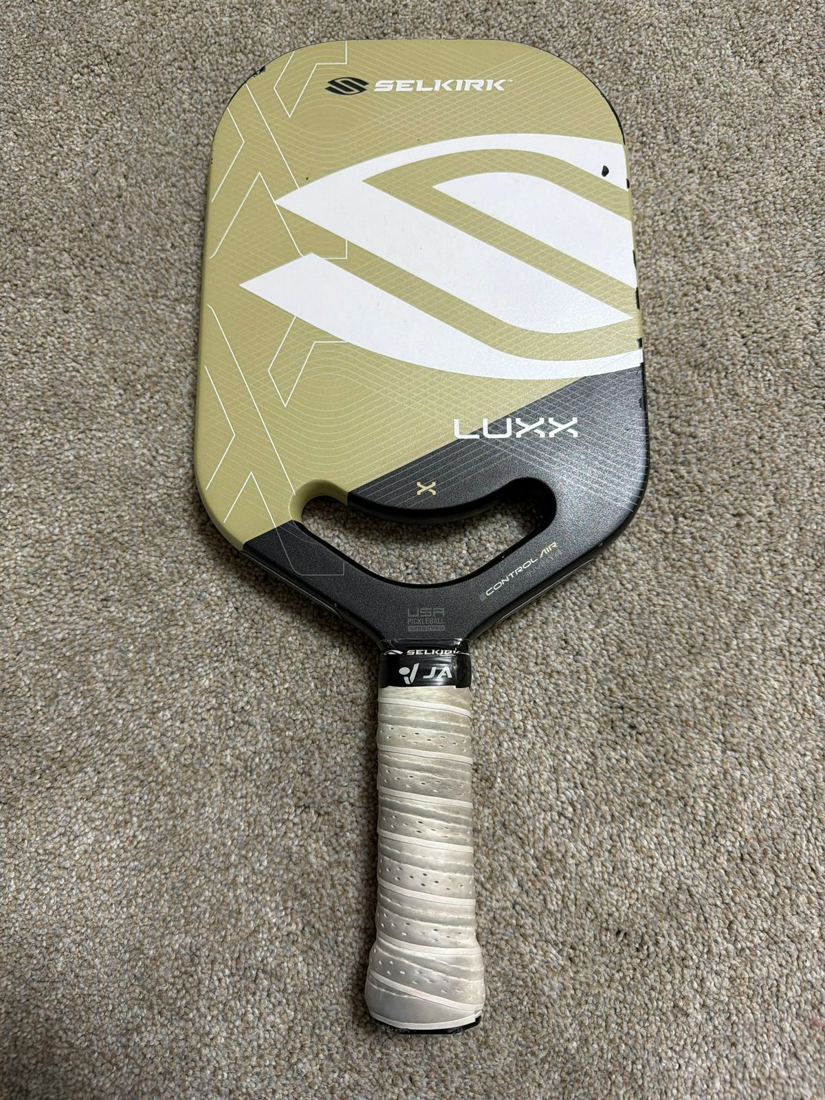 Selkirk LUXX Control Air - Invikta
