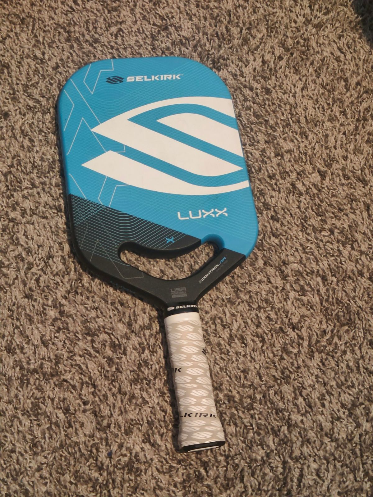 Selkirk LUXX Control Air - Invikta